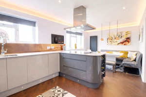 Photo 19- click for photo gallery